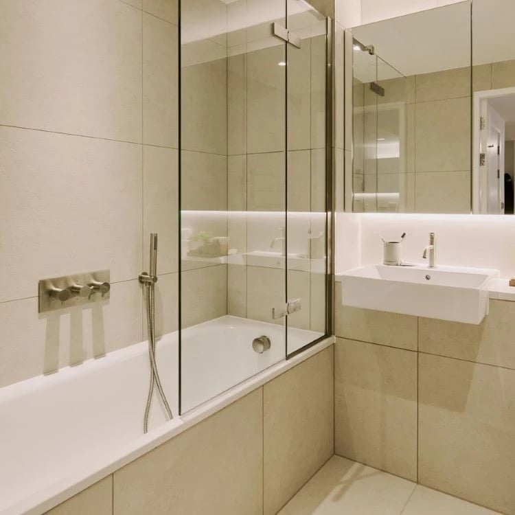 aldgate east article image