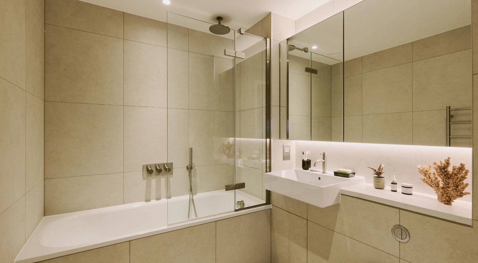 hero 2 bedroom bathroom1