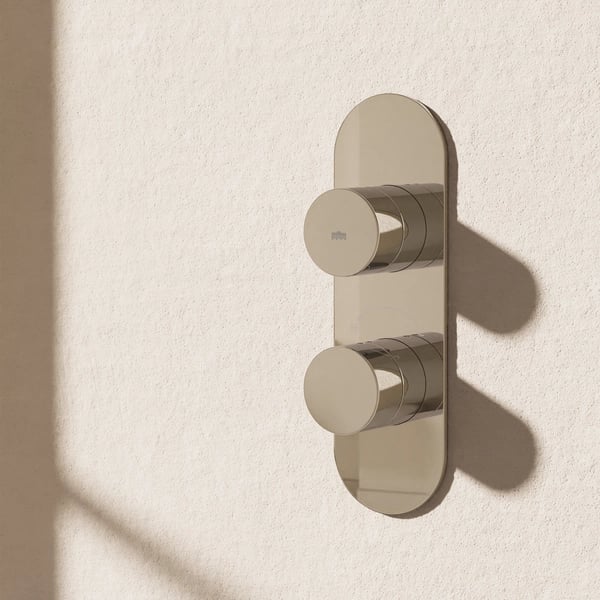 Dial Central Single Outlet Thermostatic Shower Valve Chrome